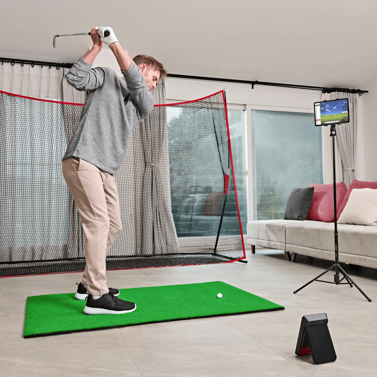 Voice Caddie SC4 PRO Launch Monitor